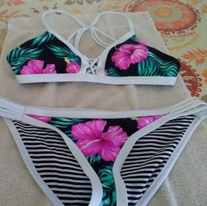 Body Glove bikini size Large